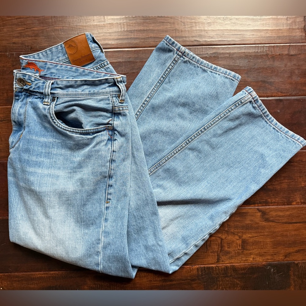 Tommy Bahama Santorini Authentic Light Wash Jeans EUC